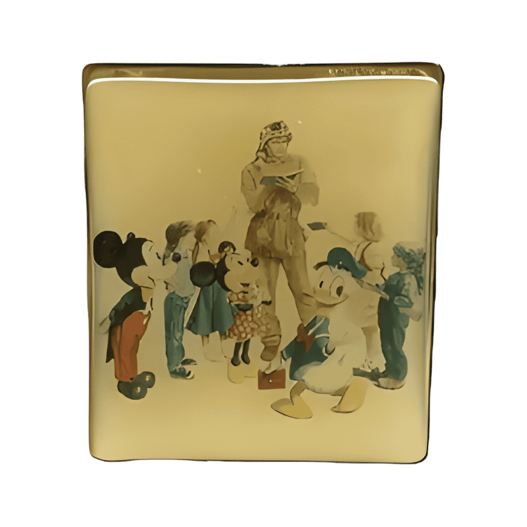 Davy Crocket - Signing Autographs Disney pin
