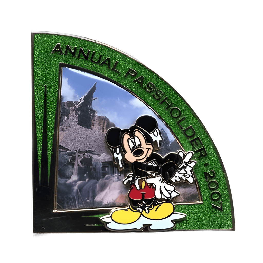 Mickey Mouse at Splash Mountain Disney pin