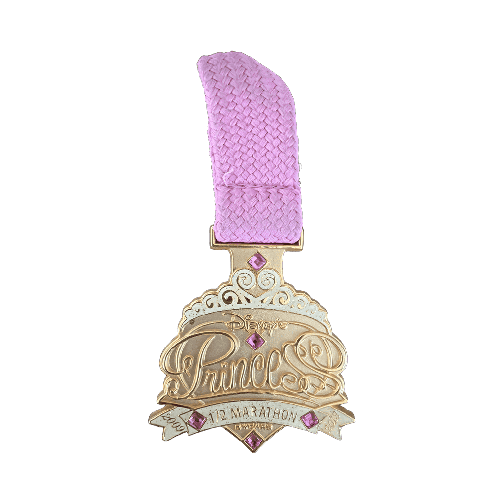 Marathon Medal - 1/2 Disney pin