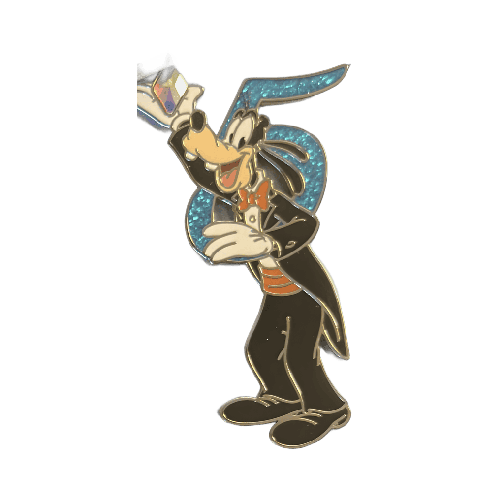 Goofy with 5 Disney pin