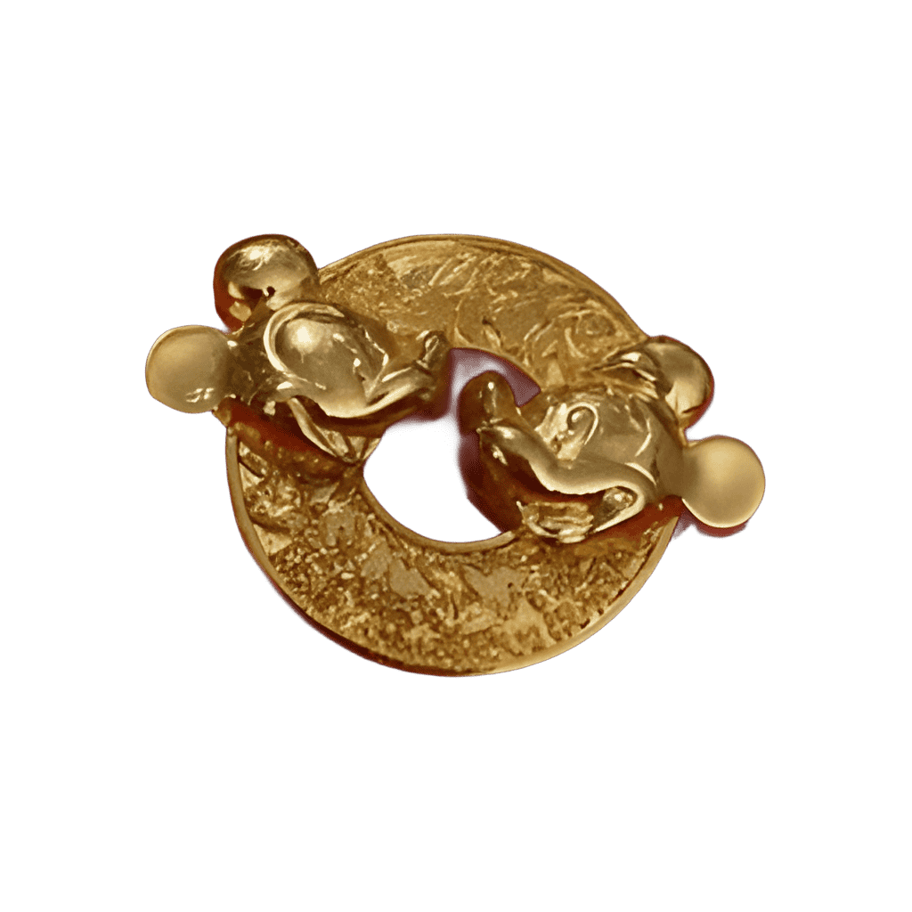 Gold Mickey and Minnie Wreath Disney pin