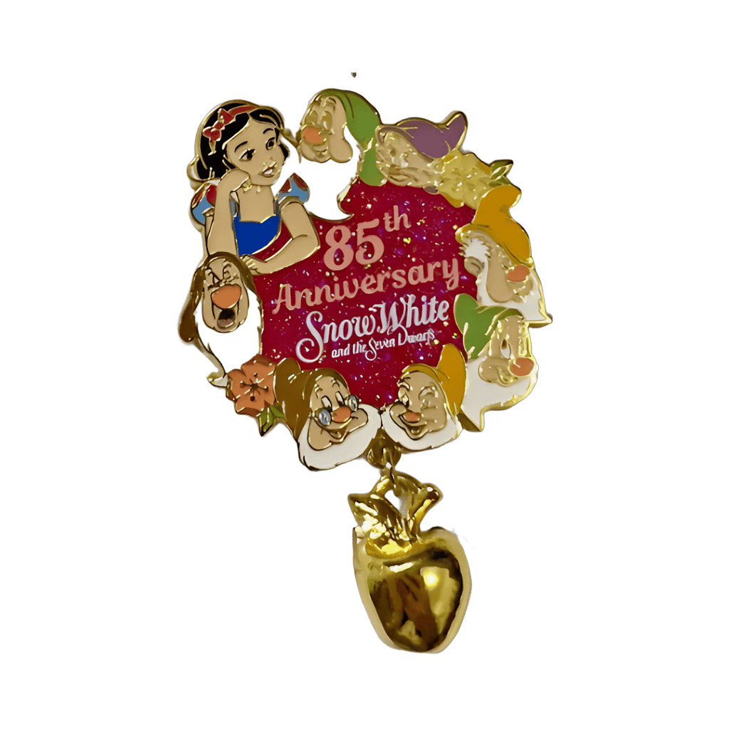 Snow White and Dwarves Wreath with Bell Disney pin