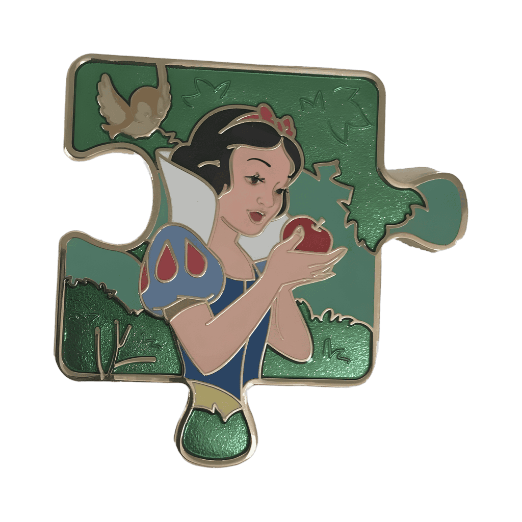 Snow White and Apple (Chaser) Disney pin