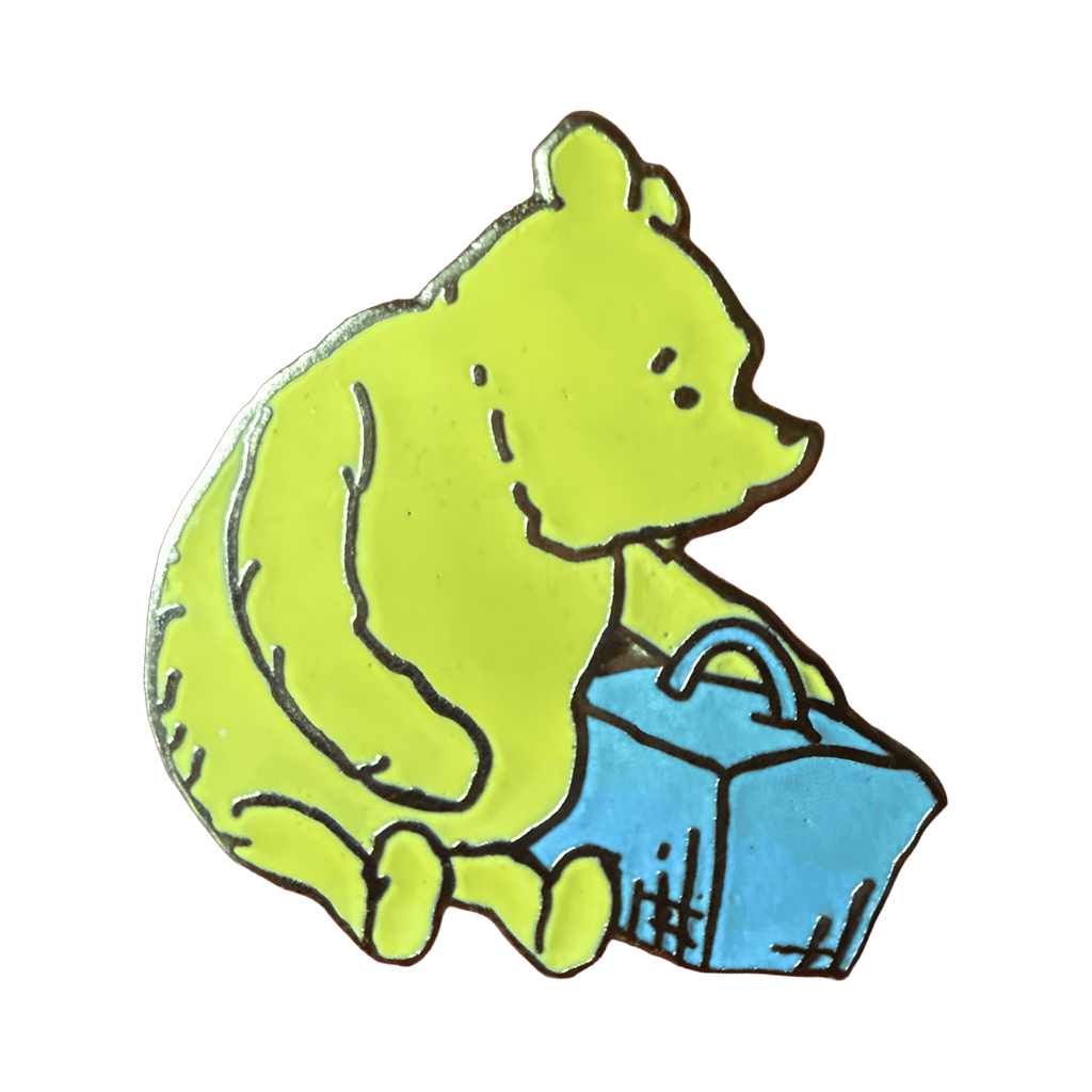 Classic Pooh with Suitcase Disney pin