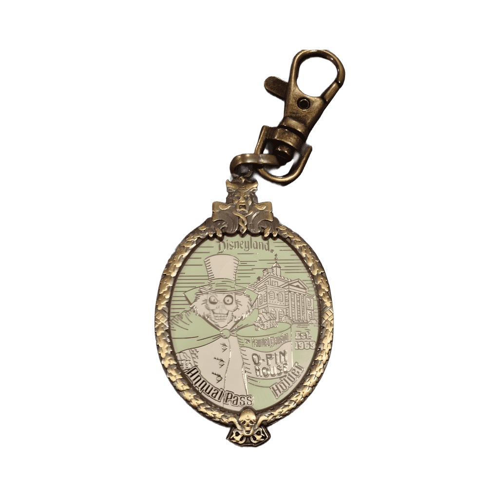 Hatbox Ghost Annual Passholder Lanyard Medal Disney pin