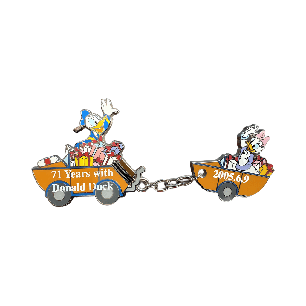 Donald Duck and Daisy Duck - Boat Car - 71 Years with Donald Duck Disney pin