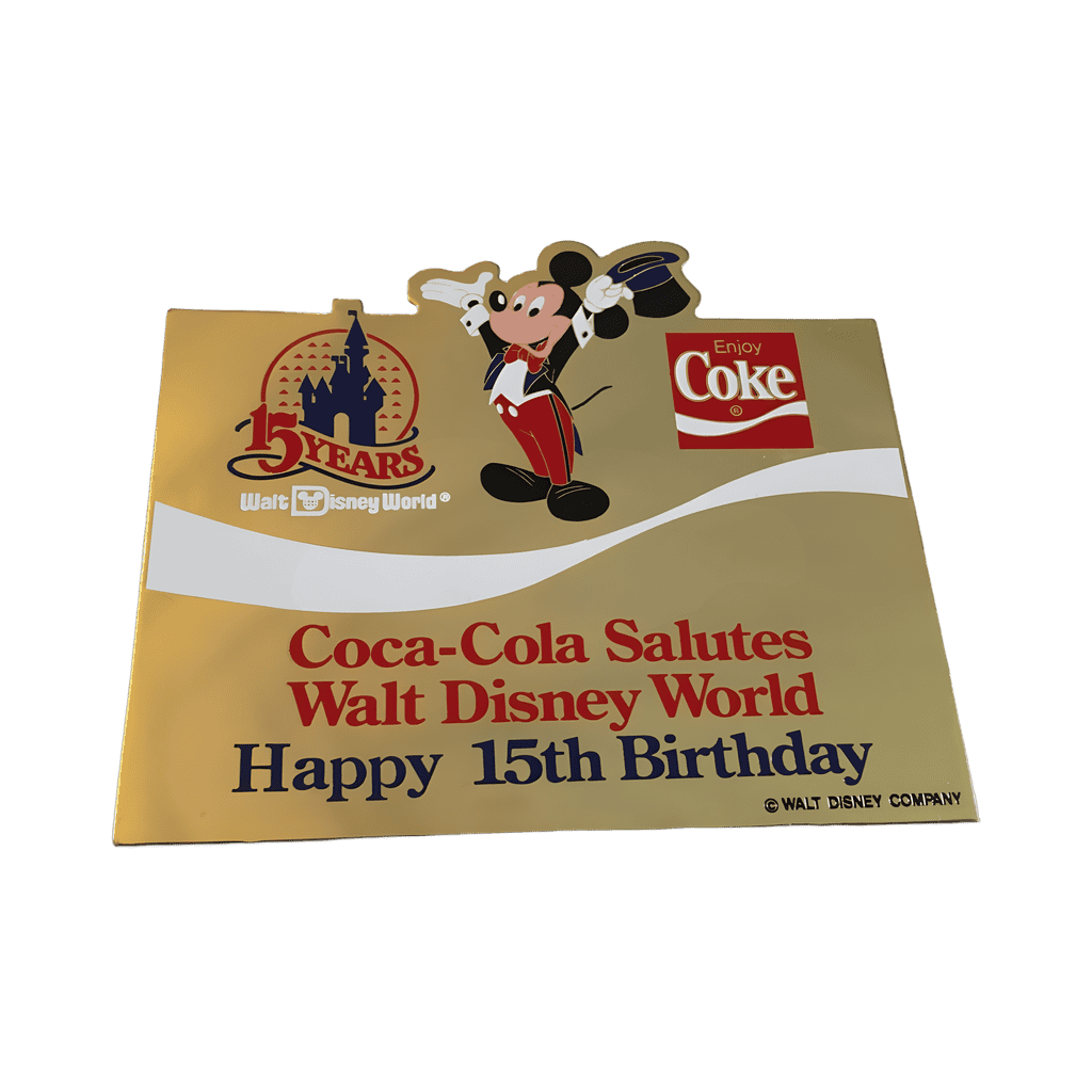 Jumbo SaluteCenterpiece Disney pin