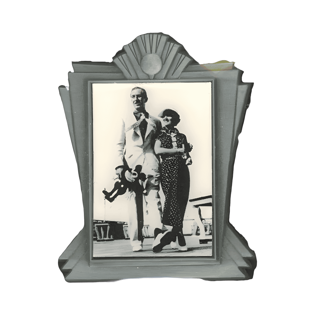 Lillian - Deco Frame Disney pin